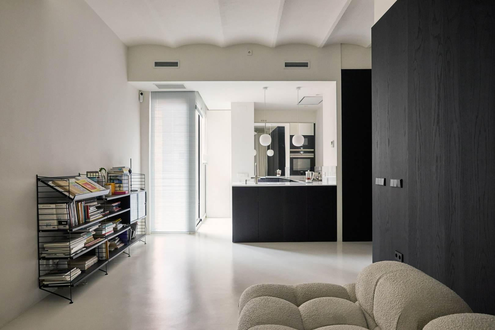 Alquila por horas Loft minimalista tipo casa-estudio en Gracia 