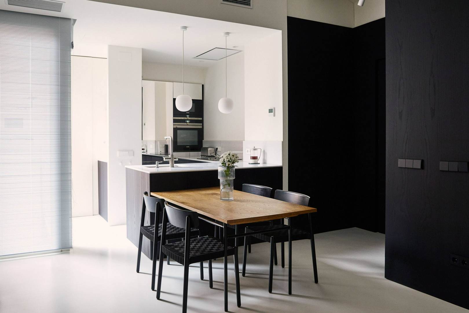 Alquila por horas Loft minimalista tipo casa-estudio en Gracia 
