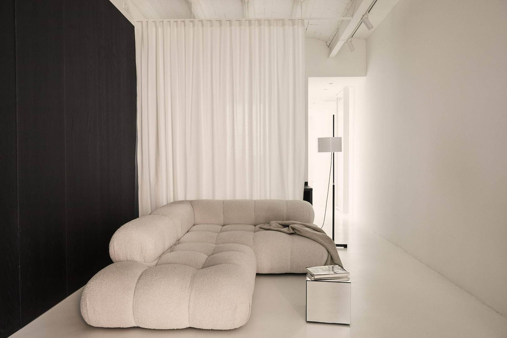Alquila por horas Loft minimalista tipo casa-estudio en Gracia 