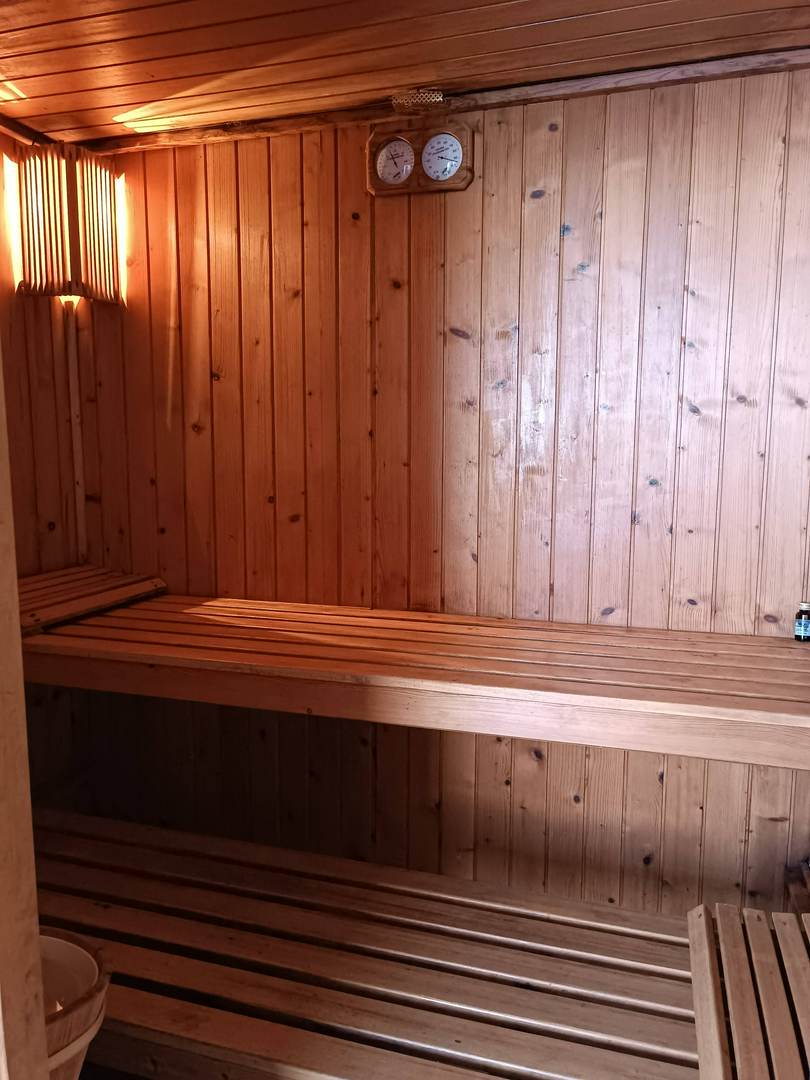 Alquila por horas Piscina interior con sauna 