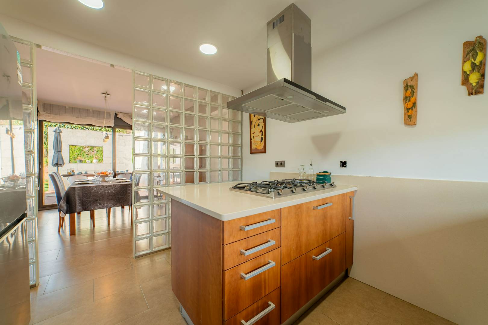 Alquila por horas Casa en el Maresme con jardín a 4 vientos