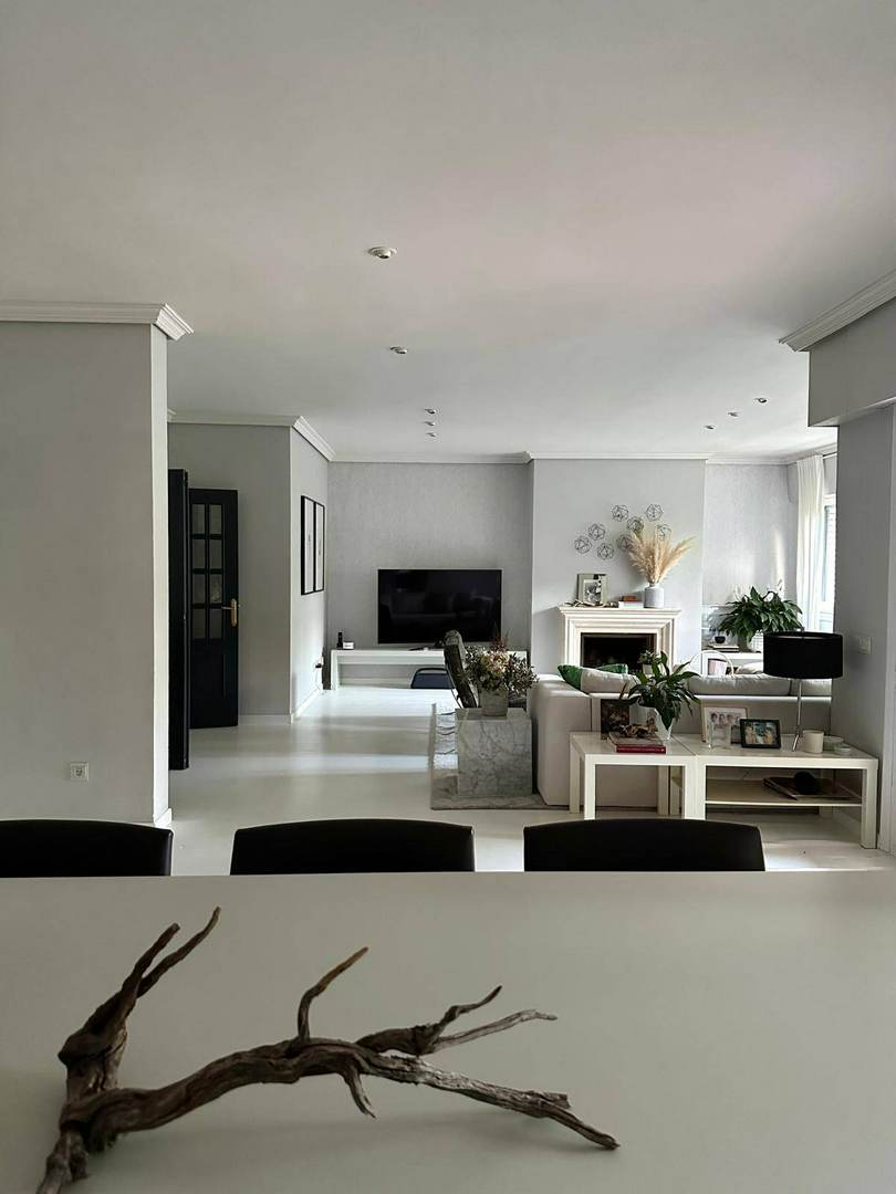 Alquila por horas Vivienda unifamiliar pareada de estilo Americano