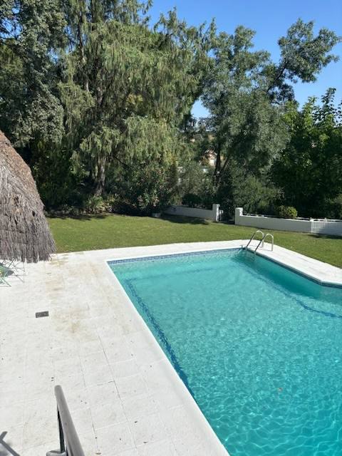 Alquila por horas Vivienda unifamiliar con un jardin maravilloso