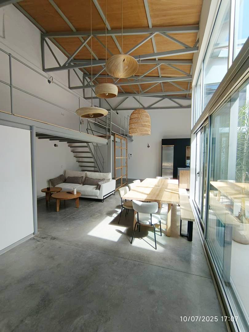 Alquila por horas Taller reconvertido en Vivienda tipo loft