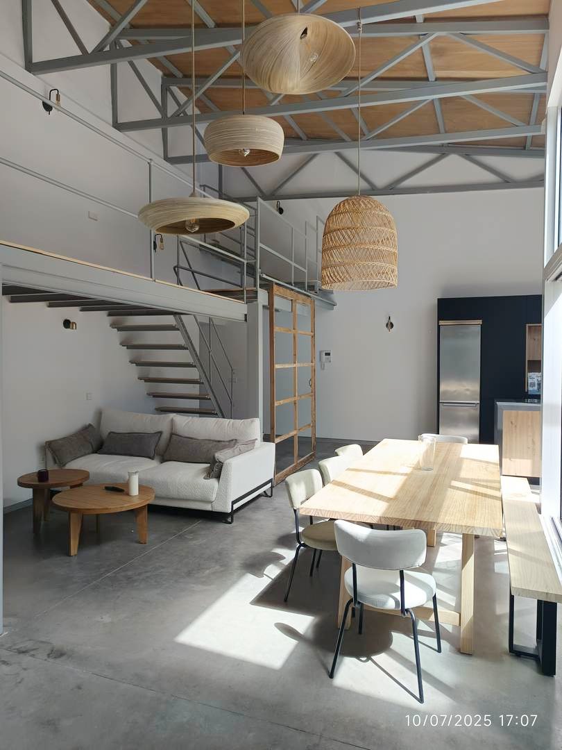 Alquila por horas Vivienda tipo loft, taller reconvertido