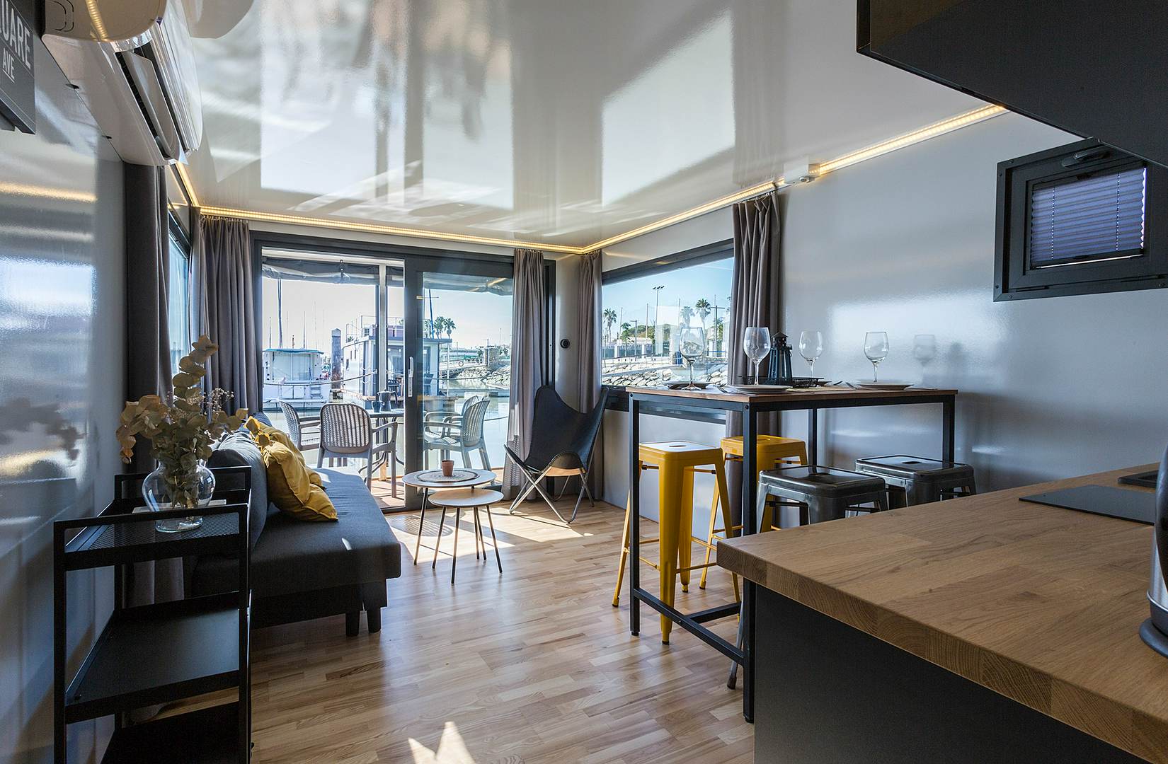 Alquila por horas Casa barco (dos unidades disponibles)