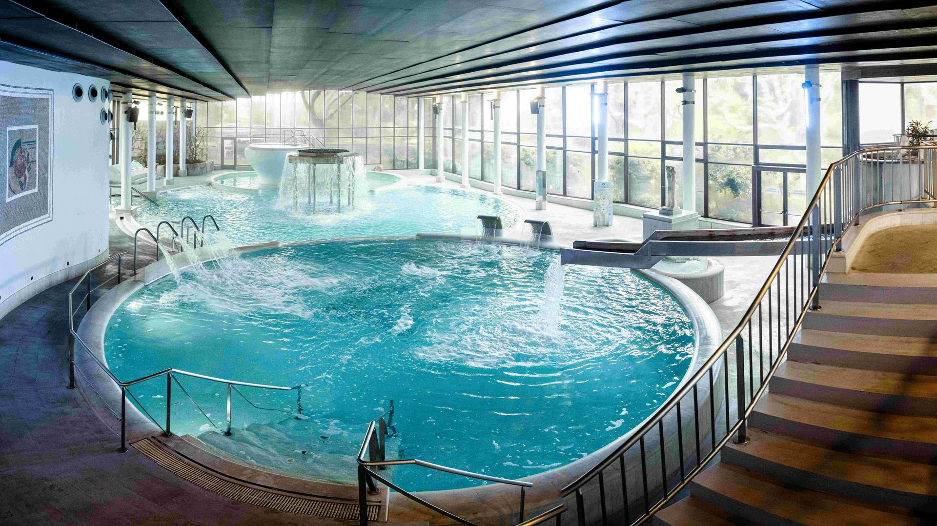 Alquila por horas Piscinas termales naturales .....  ¡ Aquatonic, algo más que un Spa !