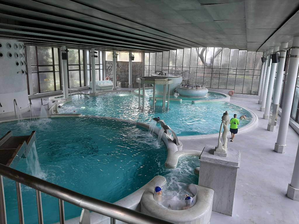 Alquila por horas Piscinas termales naturales ...  más que un Spa