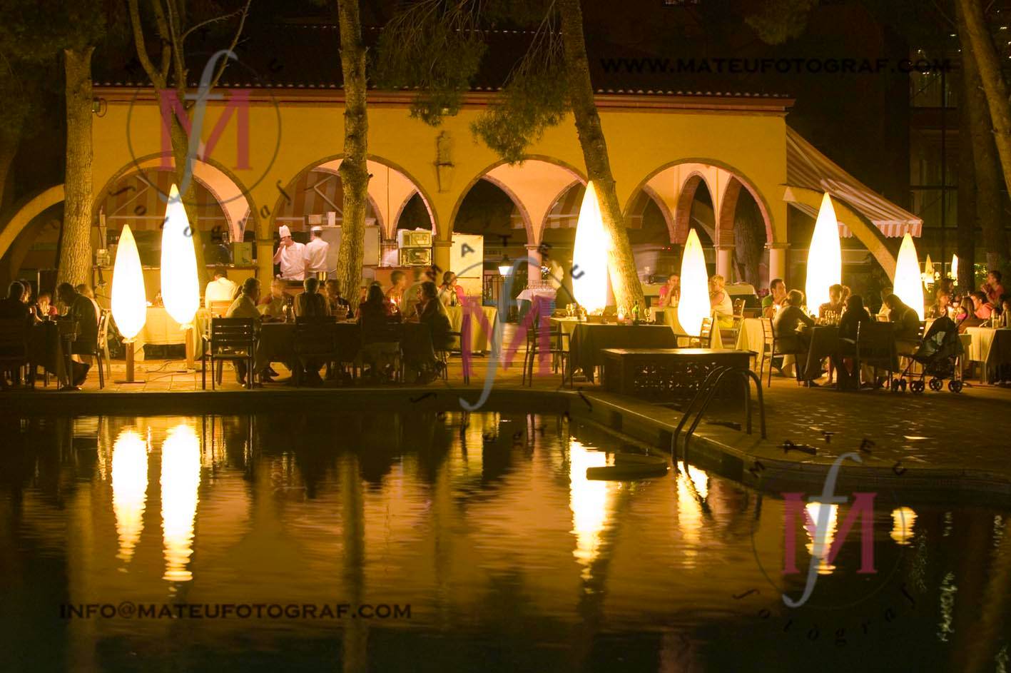 Alquila por horas Piscina exterior y pérgola chill-out – un escenario único para eventos