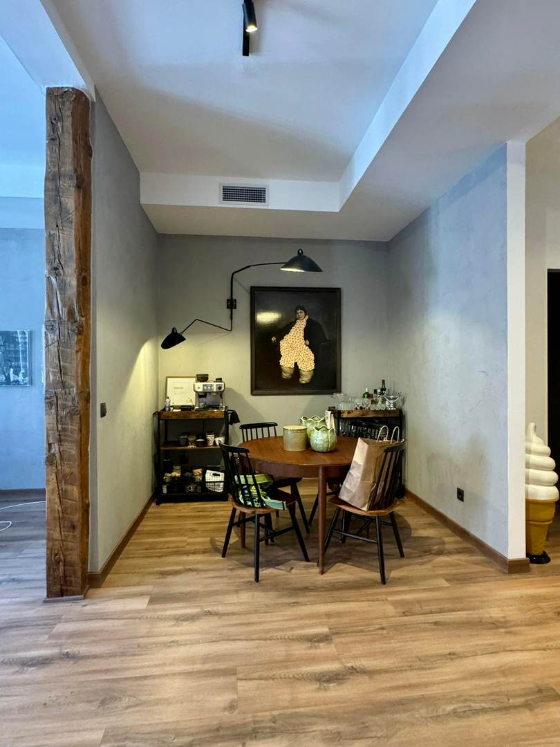 Alquila por horas Vivienda de arquitecto y diseñador, en el centro de Madrid.