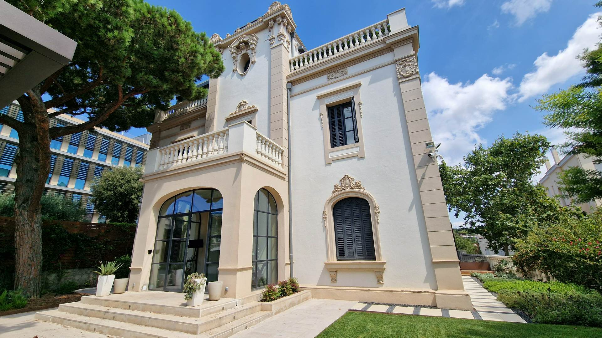 Alquila por horas Casa Señorial en Sarrià