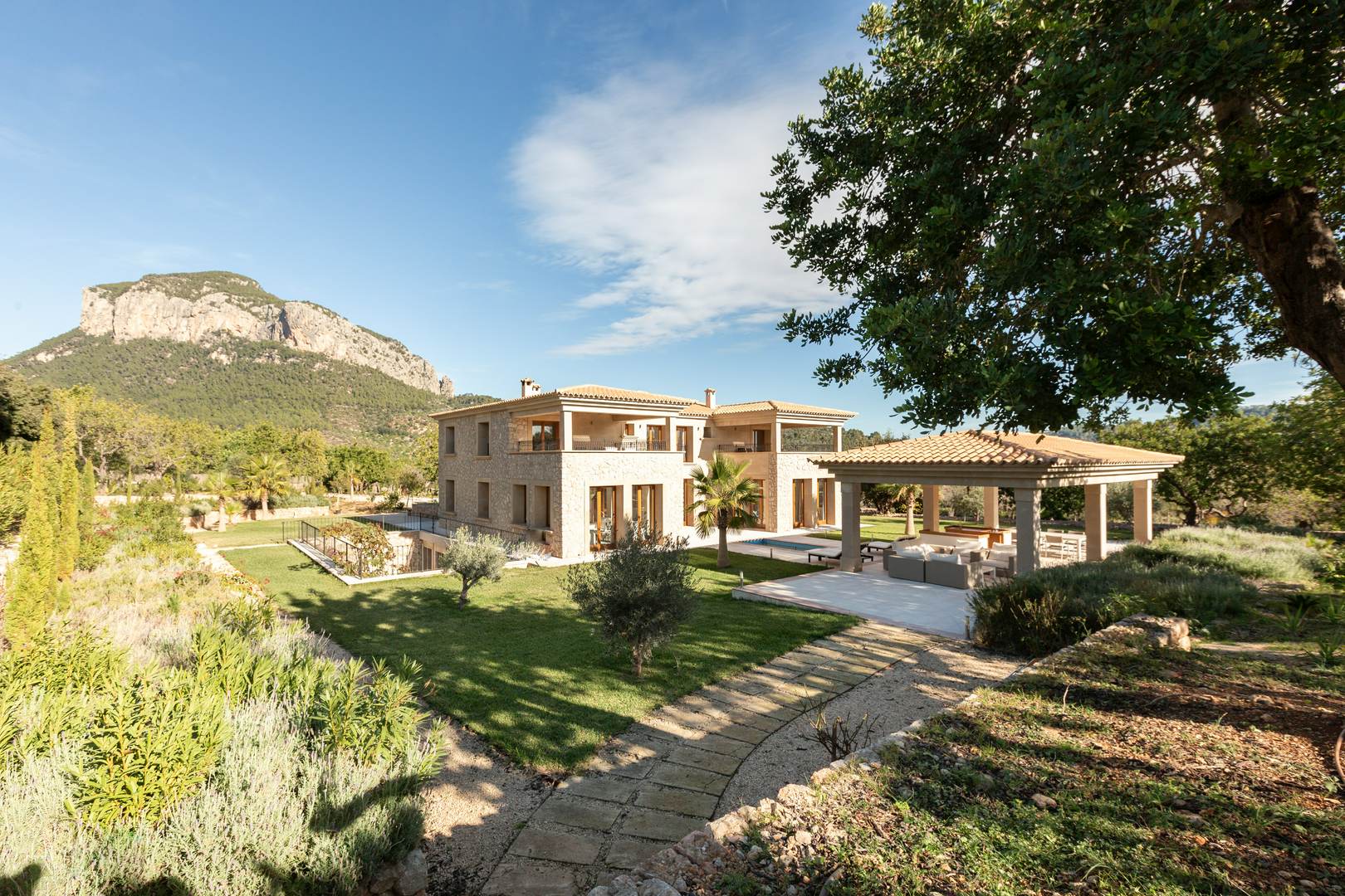 Alquila por horas  Tesoro de Villa en Tramuntana