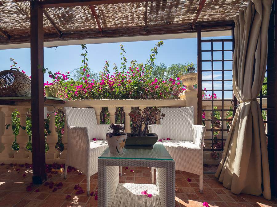 Alquila por horas Oasis Mediterráneo con Piscina y Rincones Ajardinados
