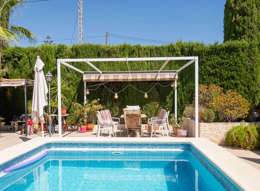 Alquila por horas Oasis Mediterráneo con Piscina y Rincones Ajardinados