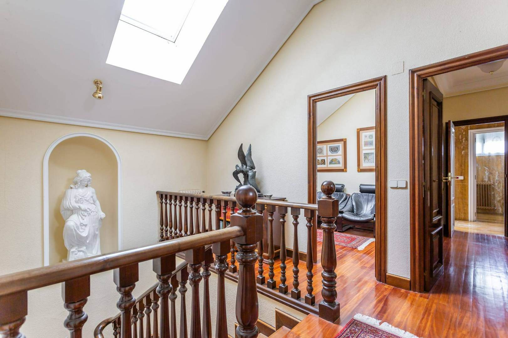 Alquila por horas Vivienda unifamiliar señorial con muchos espacios