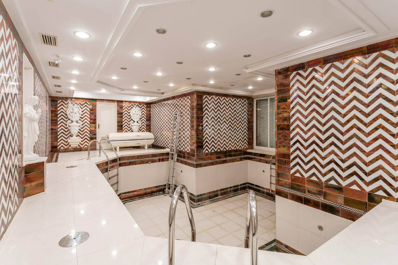 Alquila por horas Vivienda unifamiliar señorial con muchos espacios