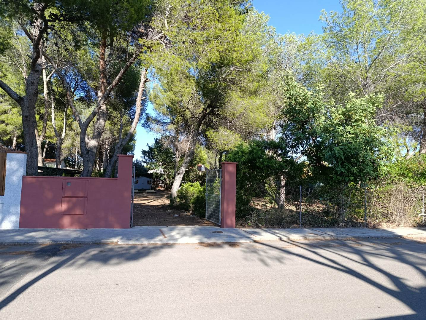Alquila por horas Terreno naturaleza mediterránea con caravana 