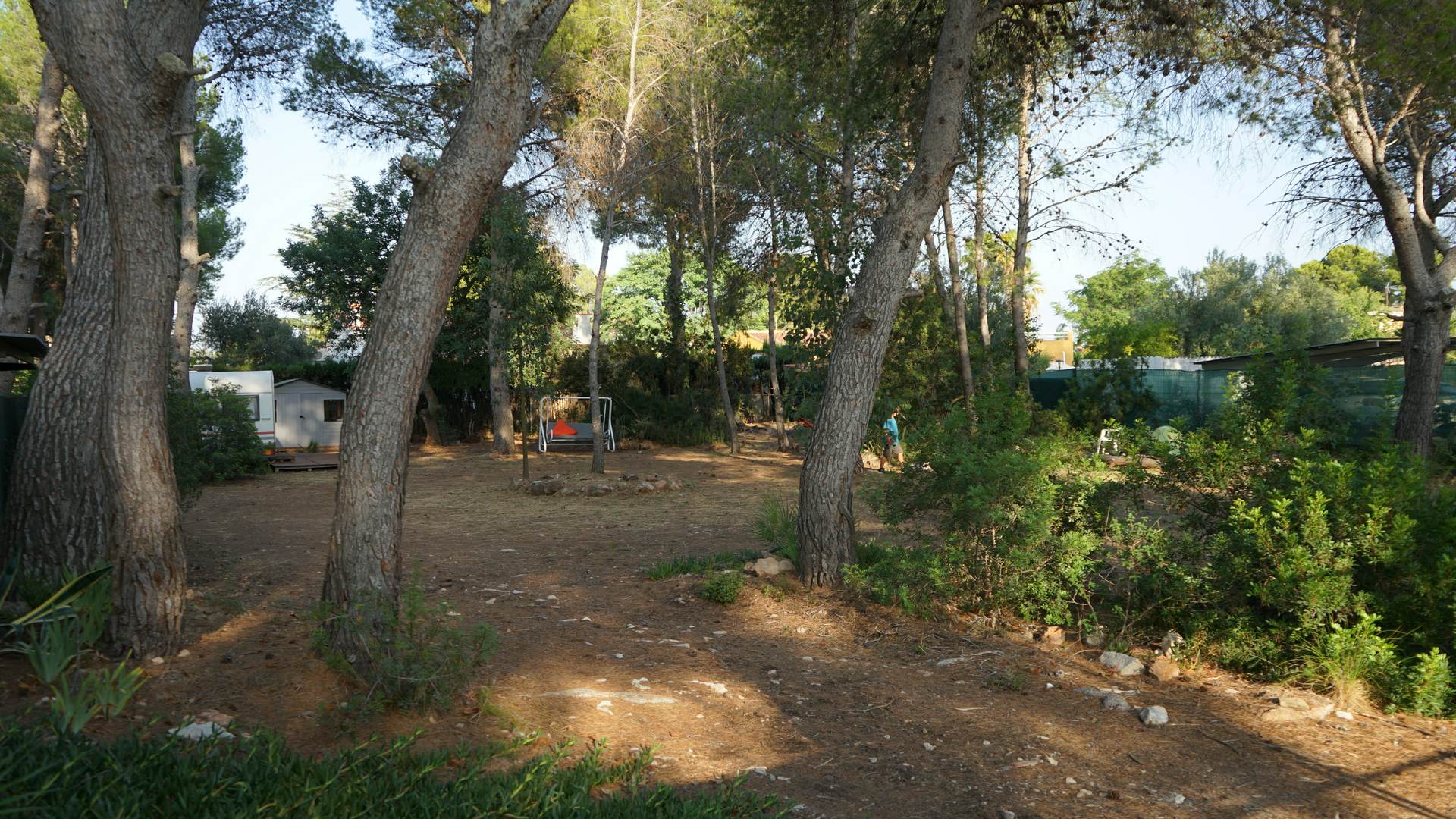 Alquila por horas Terreno naturaleza mediterránea con caravana 