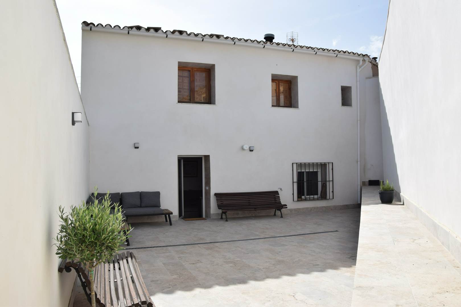Alquila por horas Casa turística con bar privado patios y barbacoa