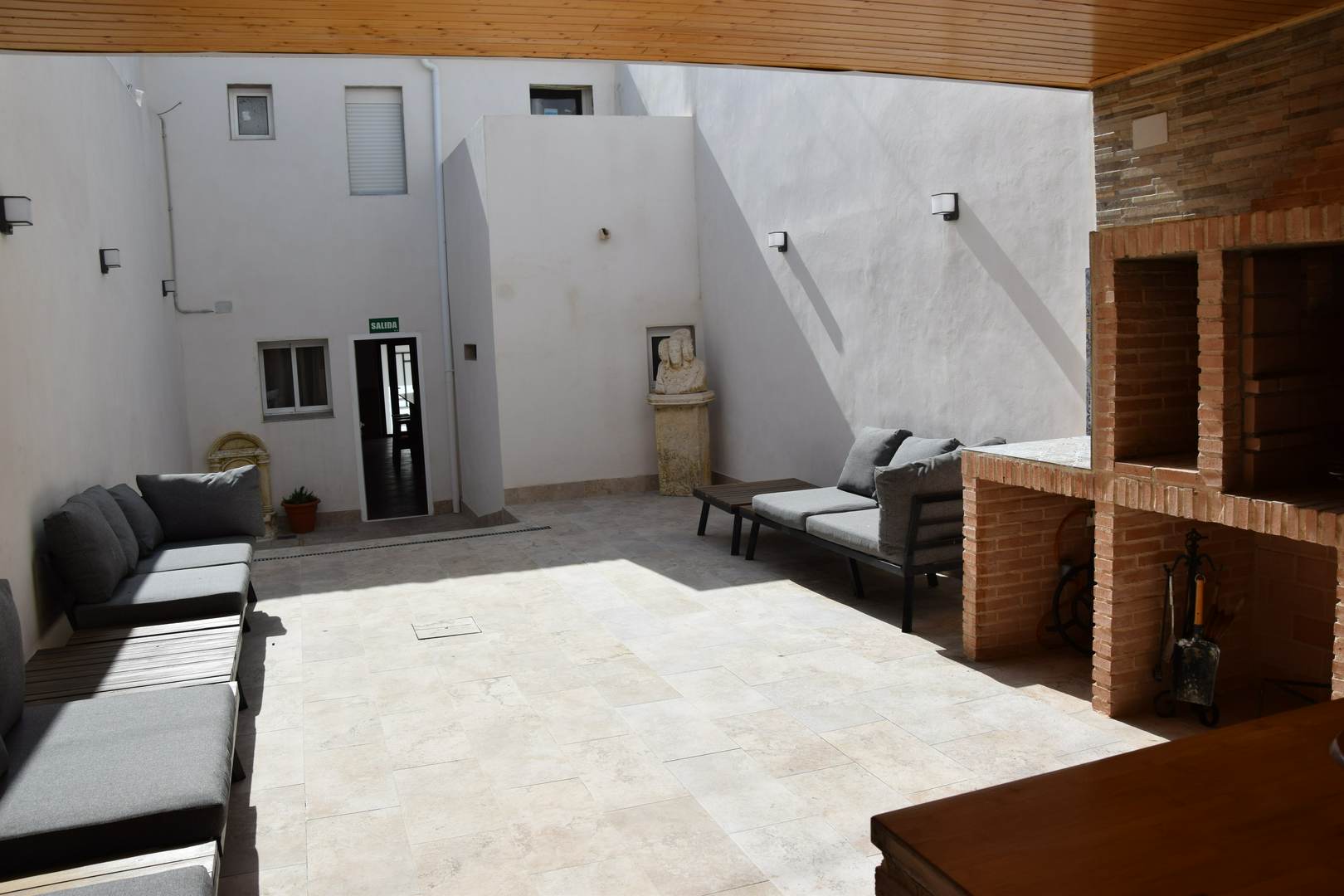 Alquila por horas Casa turística con bar privado, amplios patios y barbacoa