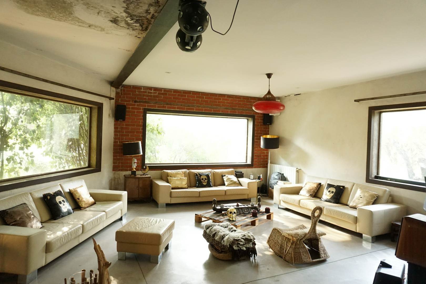 Alquila por horas Casa Balinesa con Piscina & Estilo Único en Boadilla