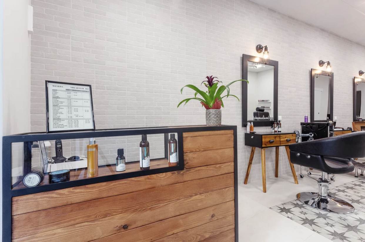 Alquila por horas Peluqueria moderna 