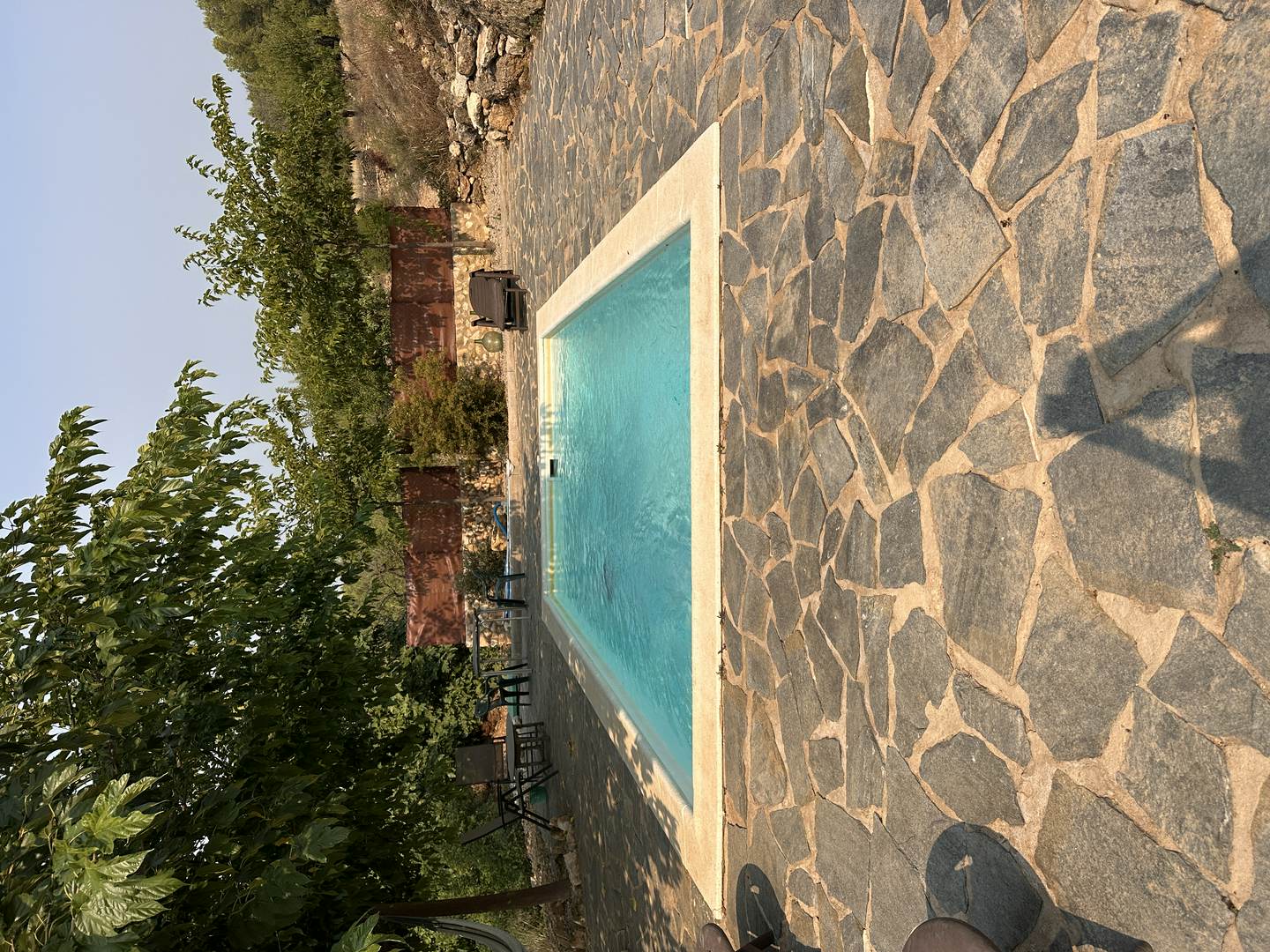 Alquila por horas Masía rústica con piscina y entorno natural 