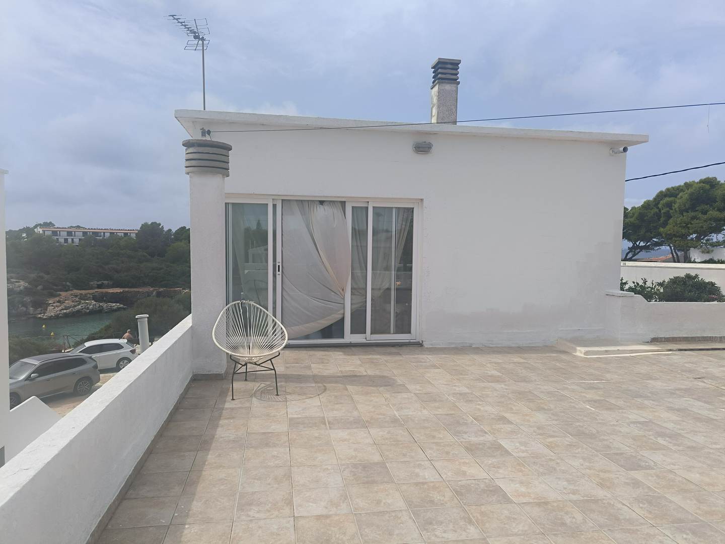 Alquila por horas CHALET PRIMERA LÍNEA CALA SANTANDRÍA