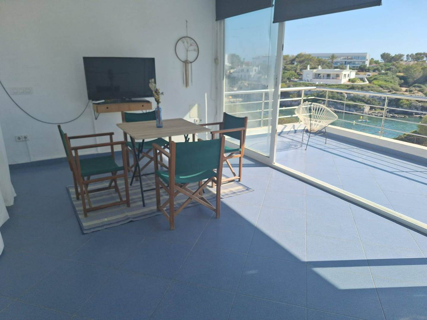 Alquila por horas CHALET PRIMERA LÍNEA CALA SANTANDRÍA