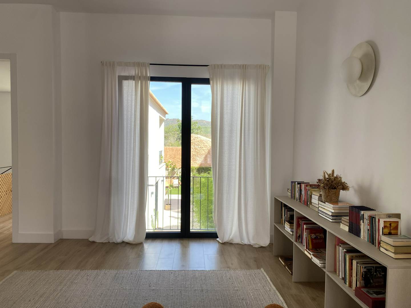 Alquila por horas Casa con jardín y piscina 