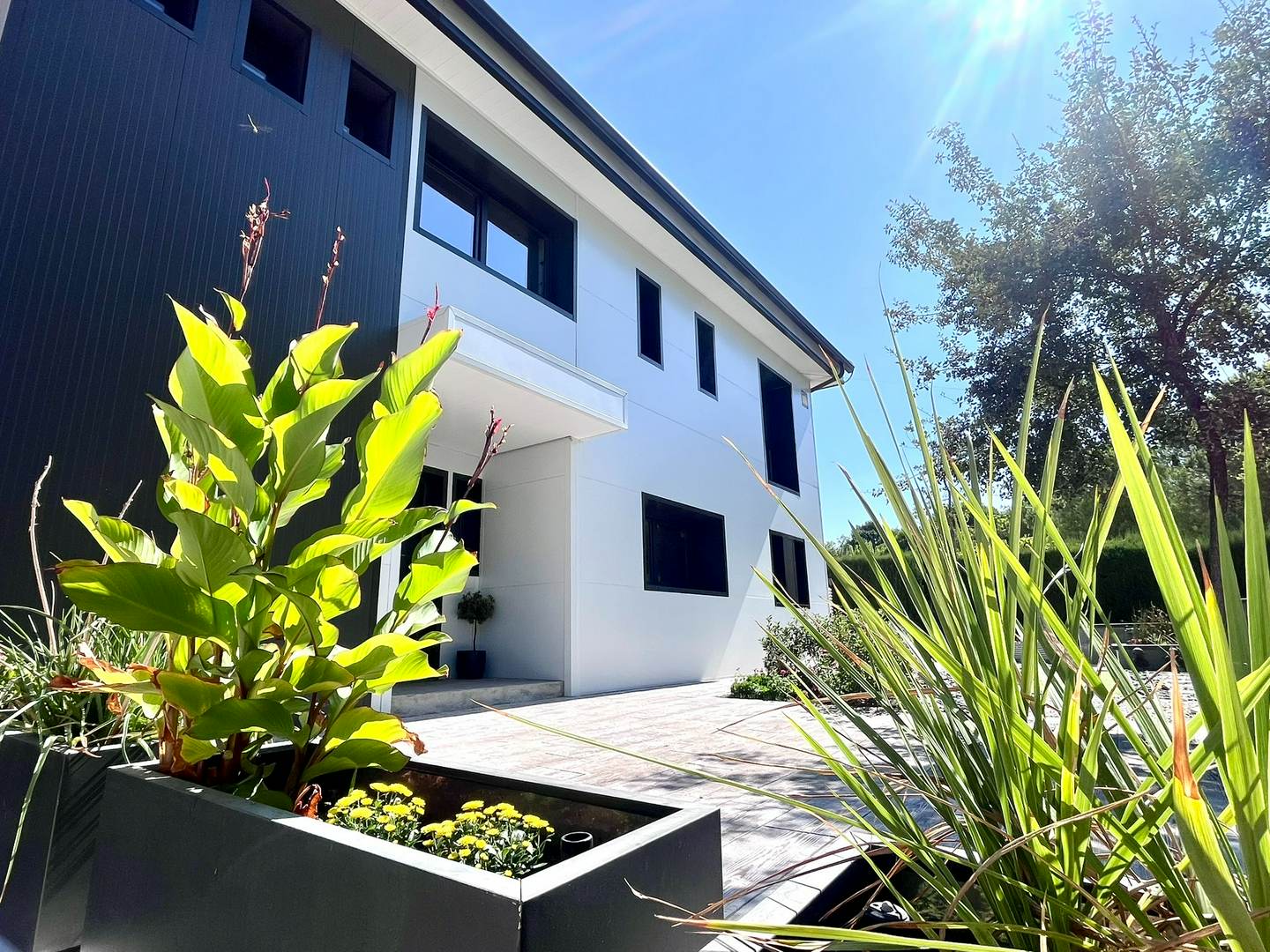 Alquila por horas Vivienda moderna, amplia y luminosa