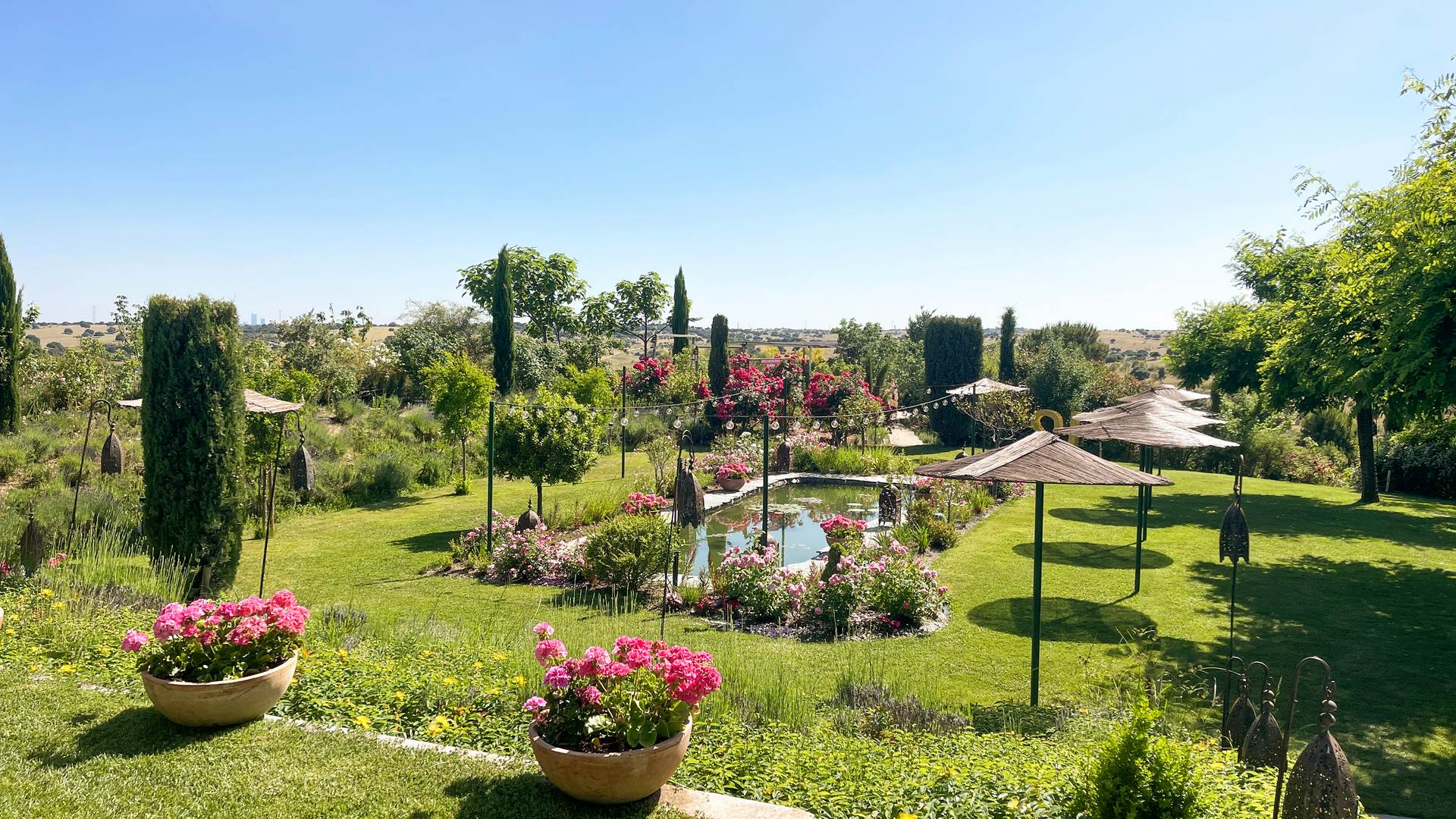 Alquila por horas Jardín del Estanque y Salón para eventos