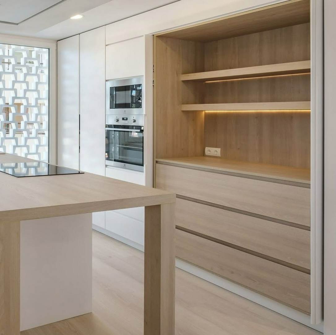 Alquila por horas Apartamento con luz y horizonte