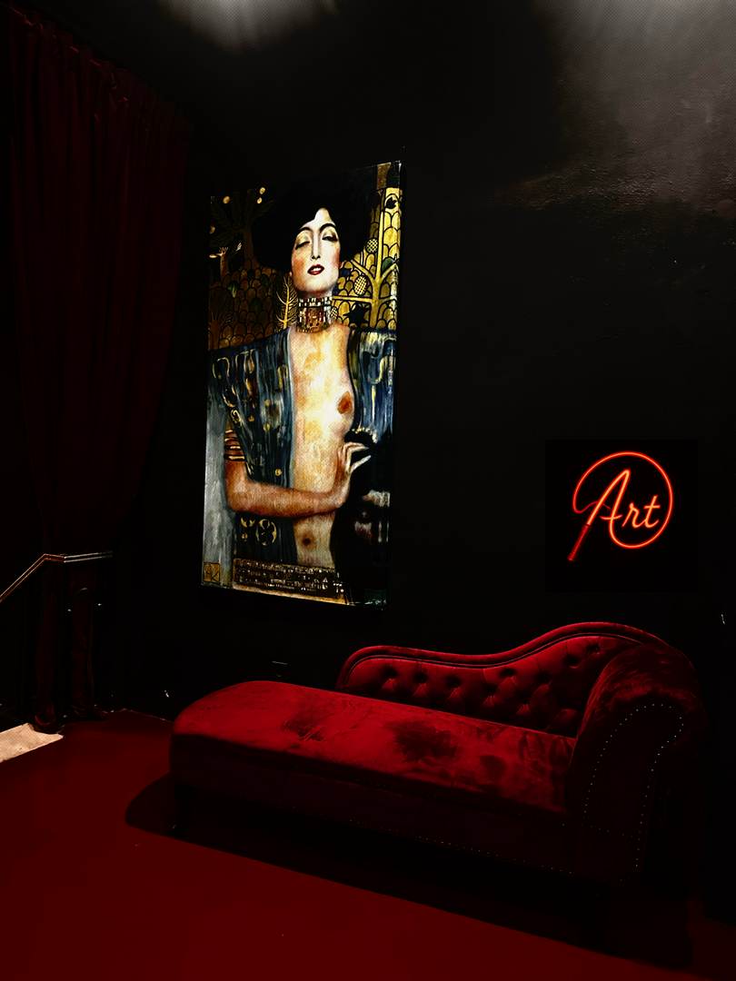 Alquila por horas Local decorado club social
