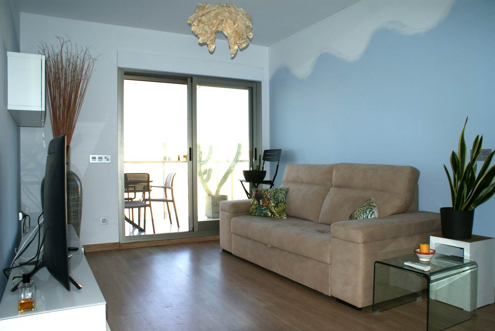 Alquila por horas Ático con vistas a la playa de Oliva y al Montgó de Denia