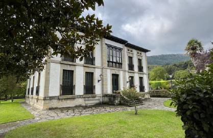 Alquila por horas Casa rústica de piedra grande con jardín y vistas