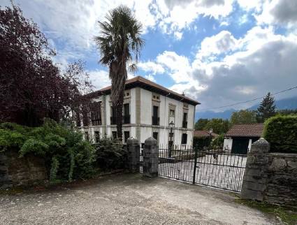 Alquila por horas Casa rústica de piedra grande con jardín y vistas