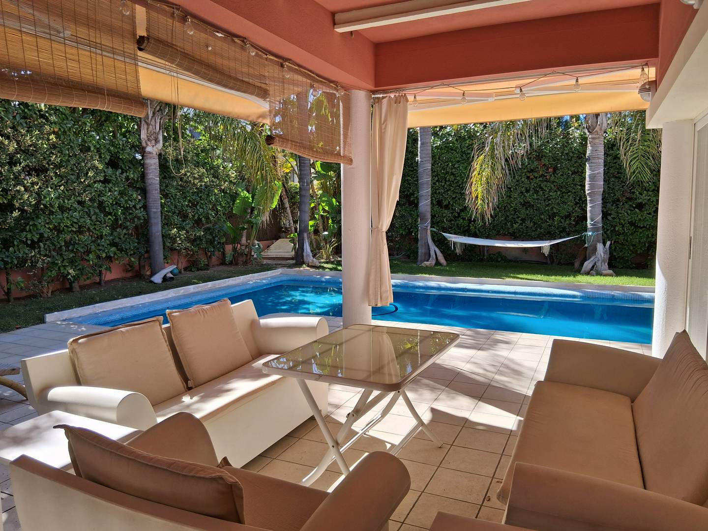 Alquila por horas CHALET DE ESTILO EXOTICO Y TROPICAL