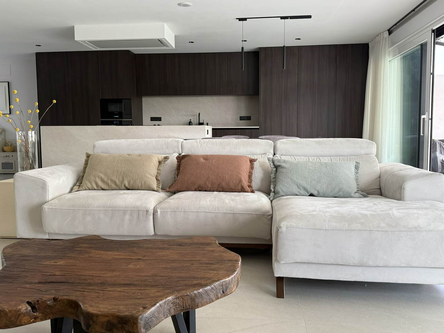 Alquila por horas Casa moderna unifamiliar 