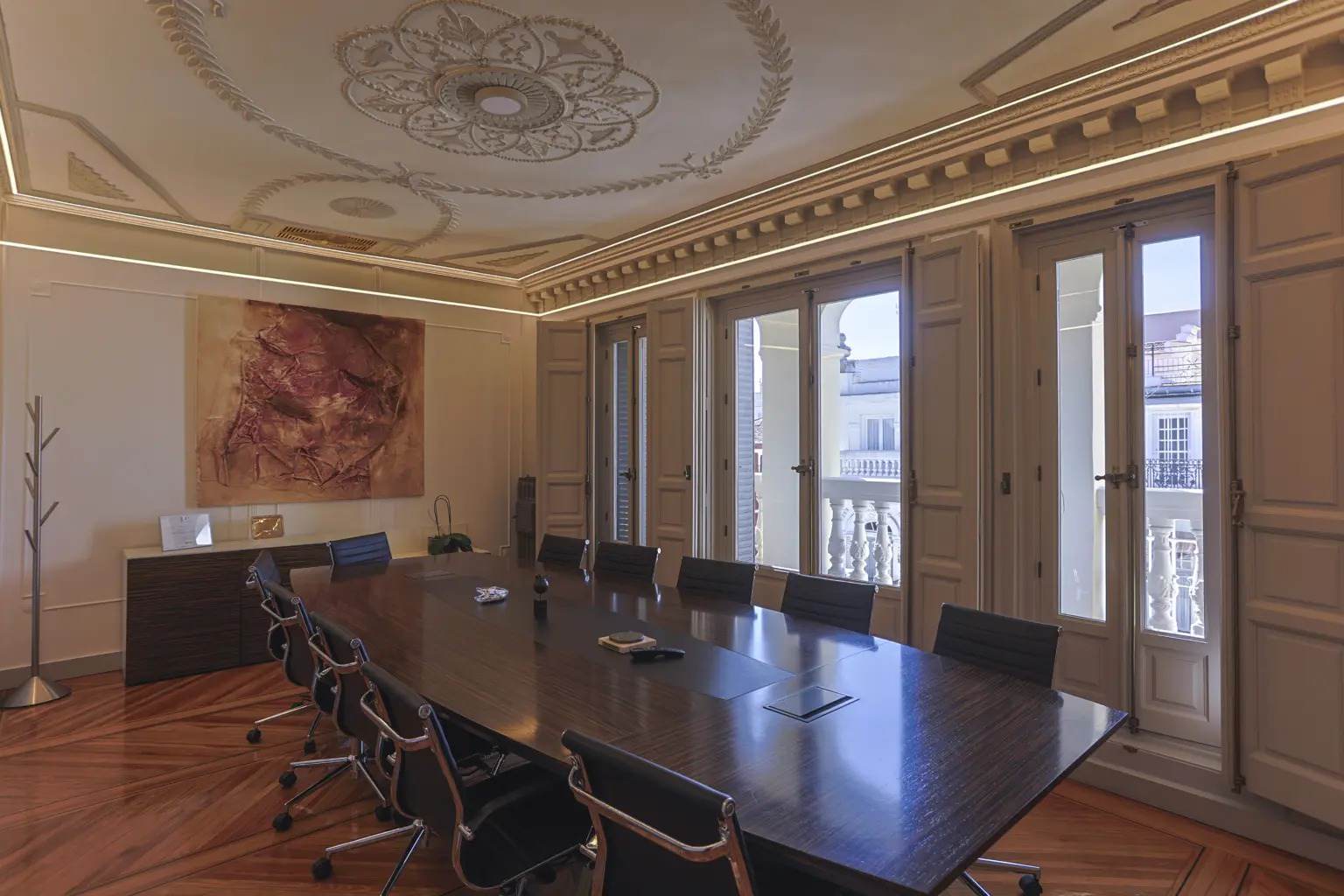 Alquila por horas Sala de reuniones señorial