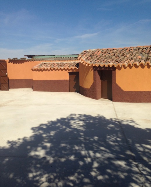 Alquila por horas Finca rústica en Cáceres – 330 hectáreas con paisaje natural y construcciones tradicionales