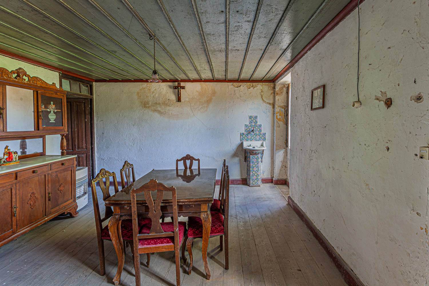 Alquila por horas Finca anterior al S.XVIII rodeada de prados, ríos y mar