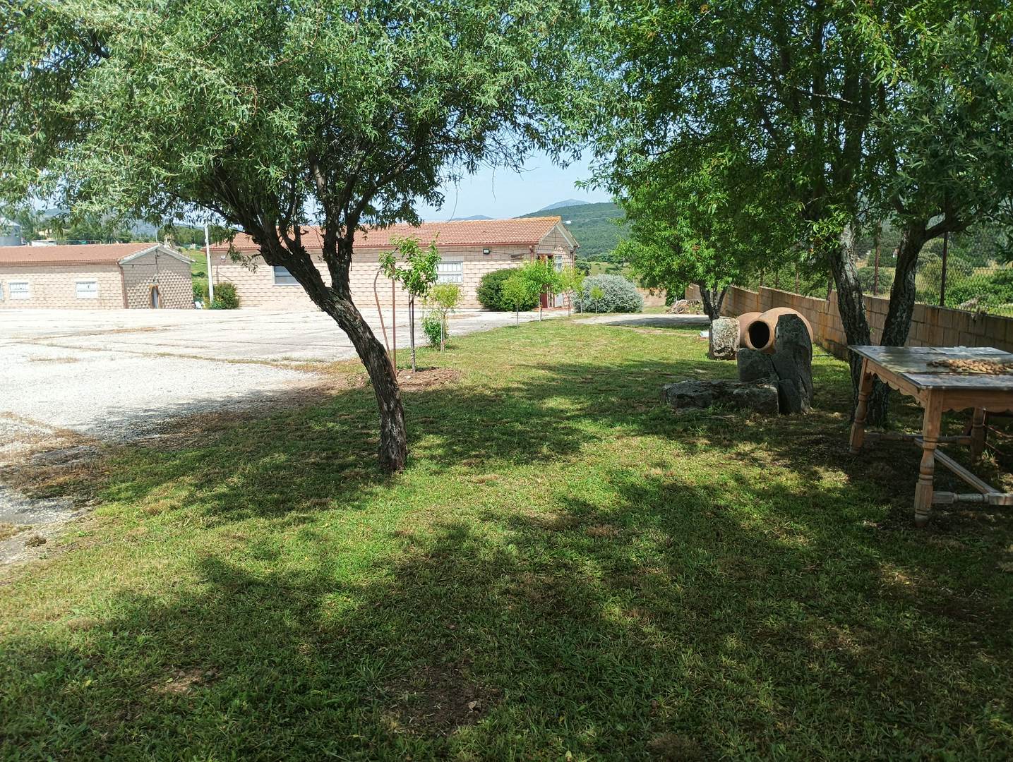 Alquila por horas Finca Rustica con Naves 
