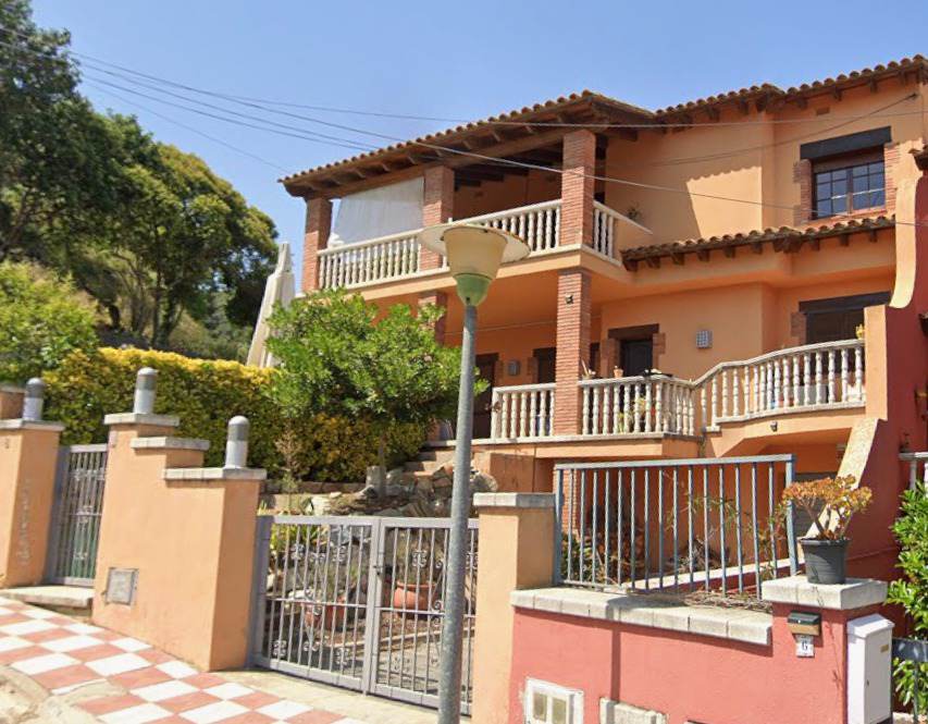 Alquila por horas Casa espaciosa y diafana al lado de Barcelona
