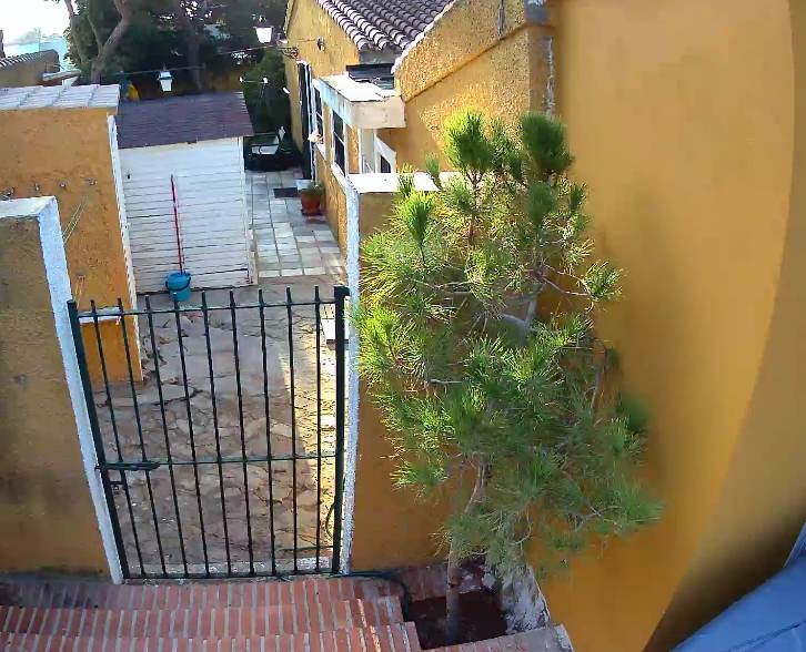 Alquila por horas Amplio chalet de estilo andaluz en la Barrosa