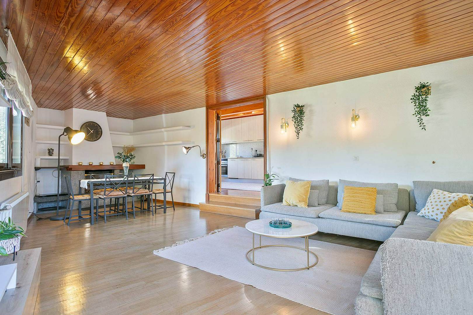 Alquila por horas Apartamento rústico con una impresionante terraza solarium