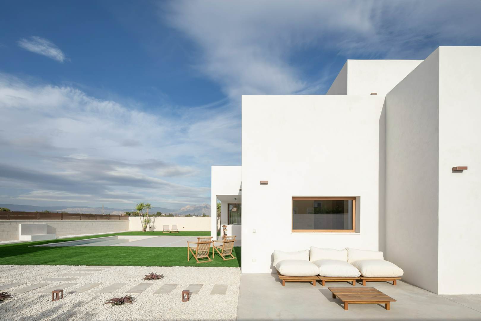Alquila por horas Casa moderna de estilo mediterráneo
