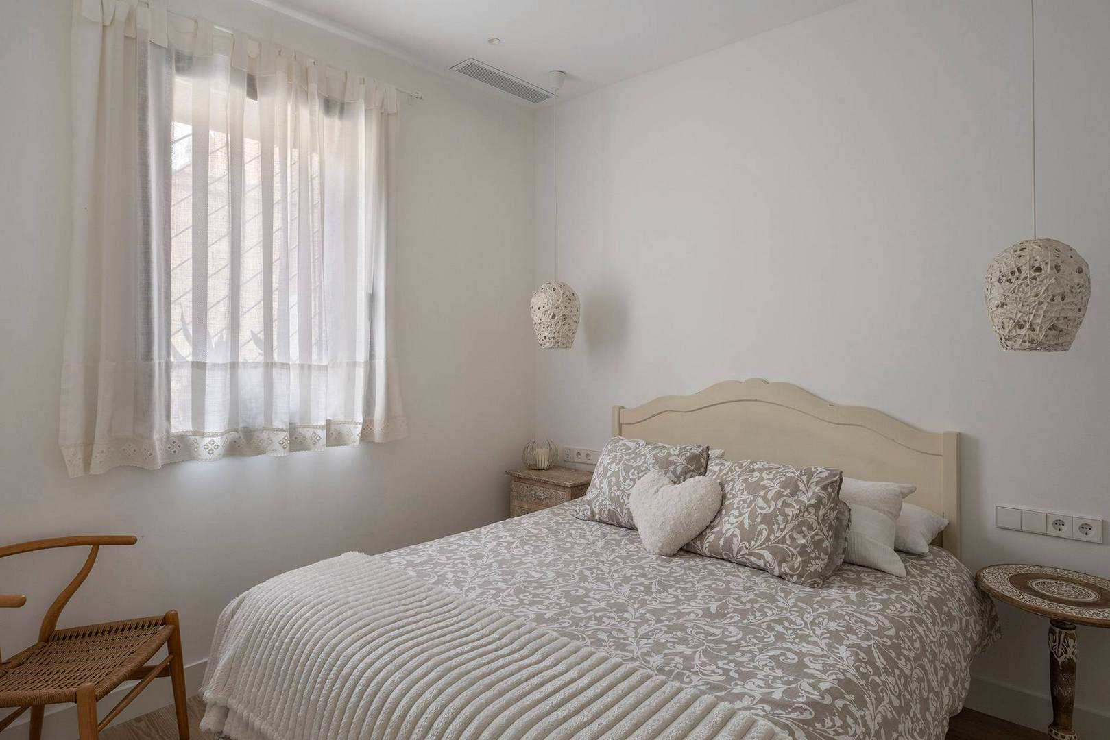 Alquila por horas Casa inglesa de 2 plantas en centro ciudad con jardín/patio y piscina