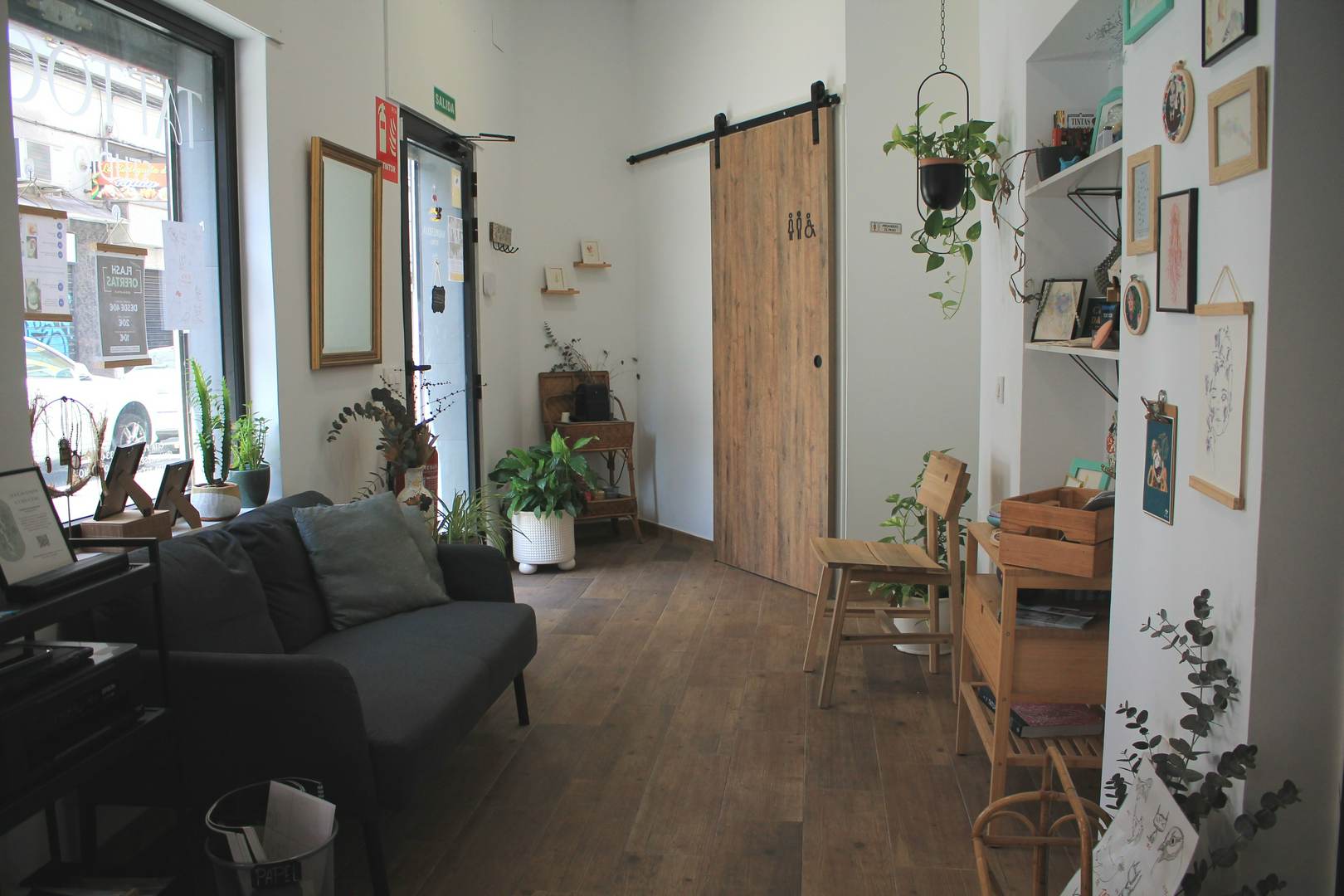 Alquila por horas Espacio íntimo y cálido para talleres, eventos y artistas corporales