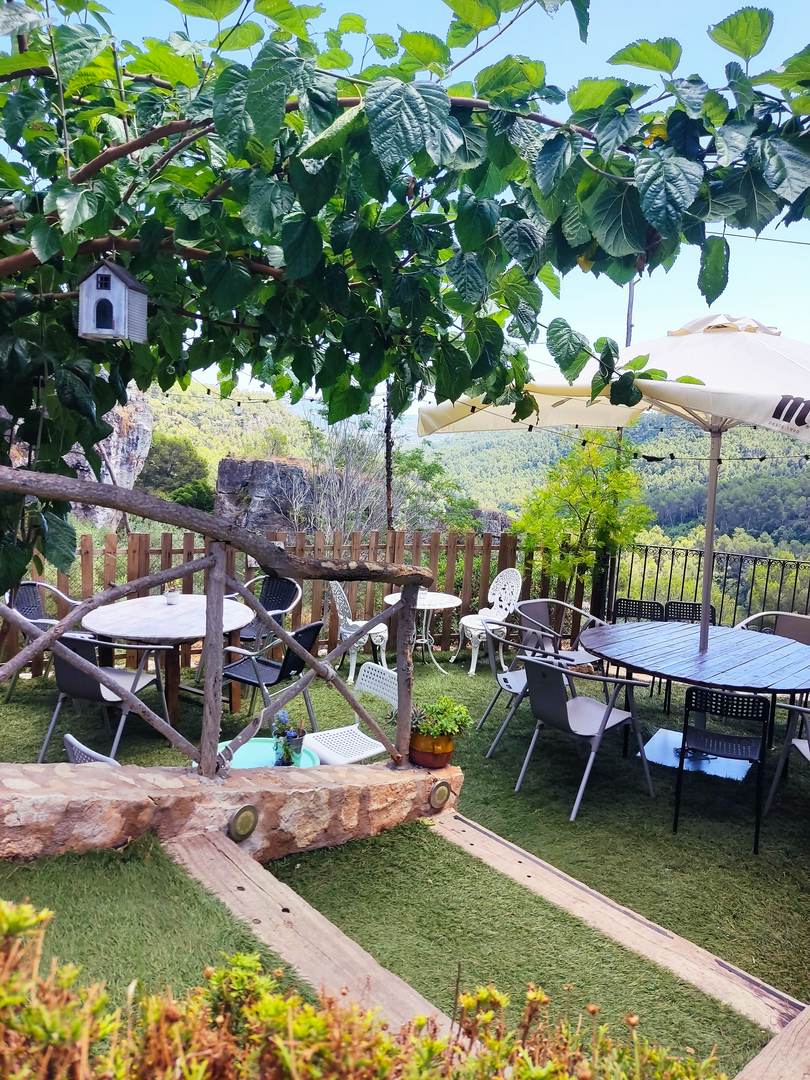 Alquila por horas Espacio foodtruck al aire libre en la montaña